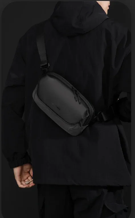 Crossbody Bag R2 — Product details 05